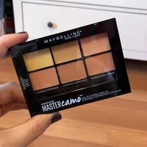 NWT Maybelline Master Camo Color Correcting Kit